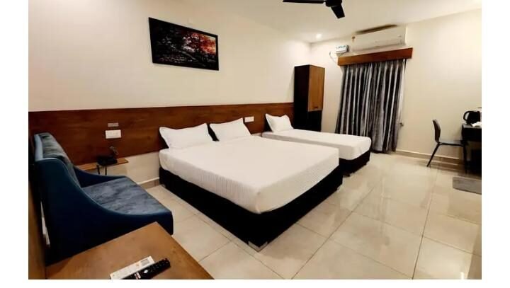 A/C Suite Room
